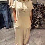 Saskia | Rochie din tricot cu glugă