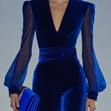 Gunta | Costum Elegant din Material de Catifea