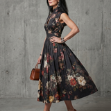 Greta | Rochie midi cu guler înalt, orificiu cu cheie și plisuri cu flori