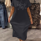 Saskia | Rochie din tricot cu glugă