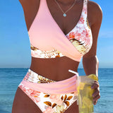 Bikini cu Decupaj Floral și Elemente de Contrast