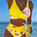 Bikini cu Decupaj Floral și Elemente de Contrast