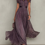Flavia | Elegantă Rochie Lungă Violet cu Decupaj Pluș și Ornamente din Mărgele