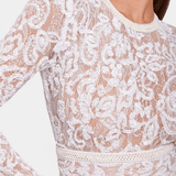 Jimena | Rochie din dantelă cu perle strălucitoare și corset