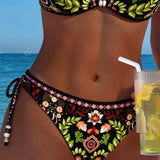 Bikini din două piese cu model floral etnic și nod la gât