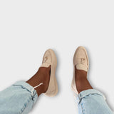 Elīna | Metodele de tragere a pantofilor loafer