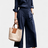 Sabina | Tricou liber și costum cu pantaloni capri