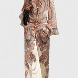 Grete | Komplet elegant cu bluză cu volane și model vintage paisley