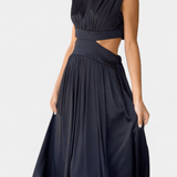 Jocelyn | Rochie Minimalistă cu Decupaj Înalt și Tăieturi pe Lateral